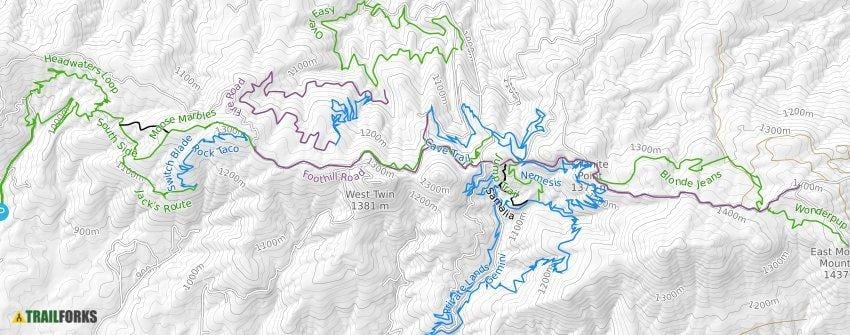 मास्को का नक्शा पहाड़ निशान